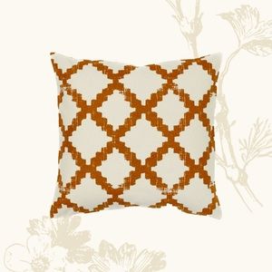 H&M 3 Cushion cover in cotton canvas with a 
Concealed zip at one side.